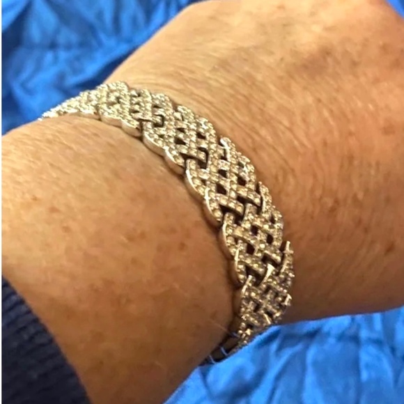 VTG Swarovski Bracelet signed Criss Crossed Weave ~ rhodium plated - Picture 11 of 12